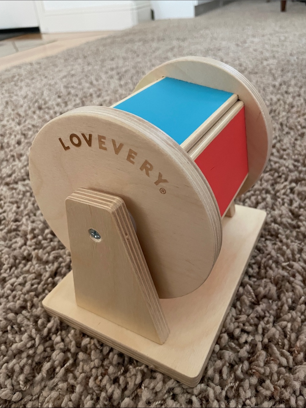 LOVEVERY Wooden Spinning Rainbow Drum Montessori Toy Babies Colorful Spinner